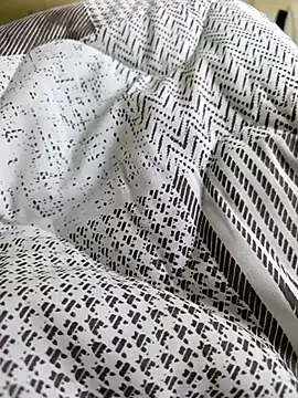 Snapshot of Singlemaleforcouples chatting on 02.28.26 Singlemaleforcouples online show from 02.28.26