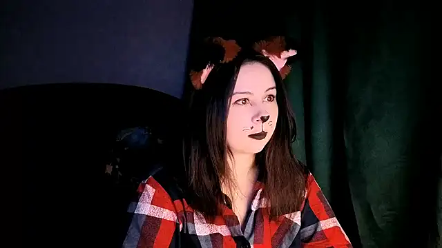 Snapshot of KattyySummer chatting on 06.06.26 KattyySummer online show from 06.06.26