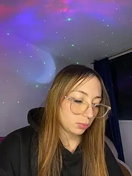 Snapshot of Caamii_ chatting on 06.20.26 Caamii online show from 06.20.26