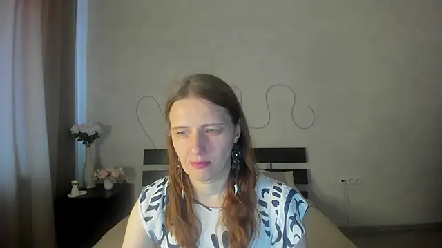 Snapshot of Kathrine-Meyer chatting on 06.16.26 Kathrine-Meyer online show from 06.16.26