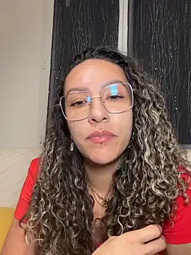 Snapshot of leana_bgeee chatting on 06.15.26 leana bgeee online show from 06.15.26