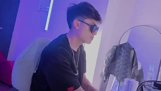 angel still  online show from 07.15.26