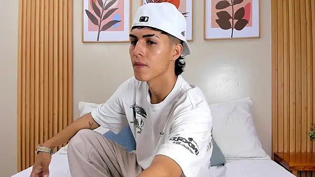 Snapshot of Axel_Mendozaa chatting on 06.06.26 Axel Mendozaa online show from 06.06.26