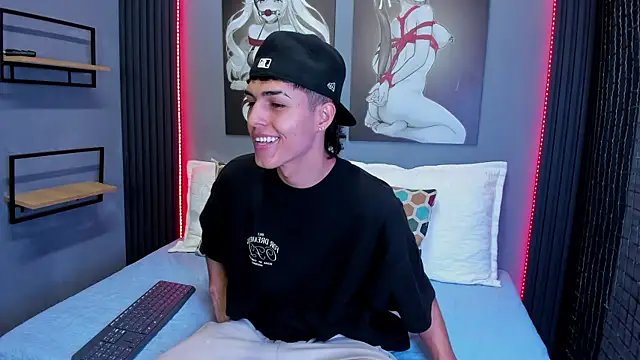Snapshot of Axel_Mendozaa chatting on 06.21.26 Axel Mendozaa online show from 06.21.26