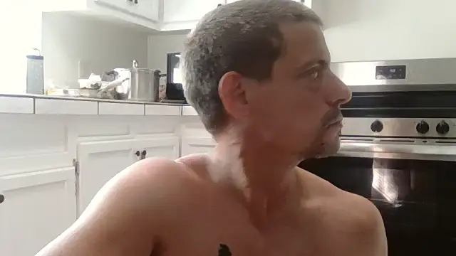 Snapshot of Daddy_Smallz_xxx chatting on 07.15.26 Daddy Smallz xxx online show from 07.15.26