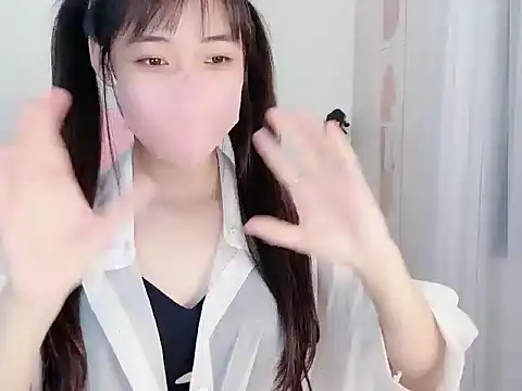 Snapshot of BUNNIIE_MIE chatting on 06.12.26 BUNNIIE MIE online show from 06.12.26