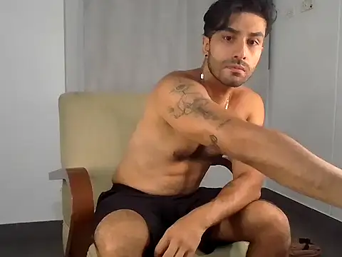 Snapshot of SantiagoMelendez chatting on 07.02.26 SantiagoMelendez online show from 07.02.26
