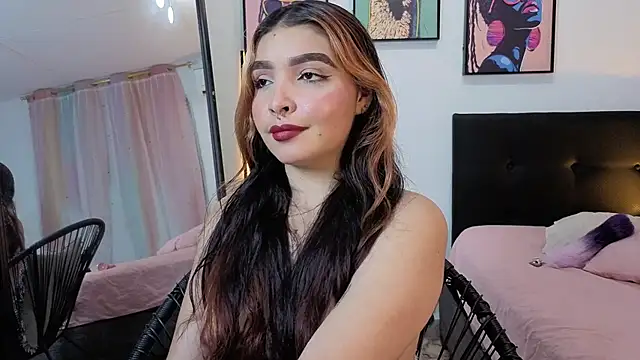 Snapshot of Maia_Mancini5 chatting on 06.14.26 Maia Mancini5 online show from 06.14.26