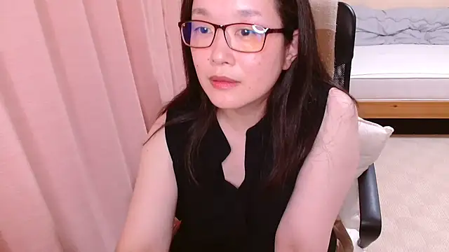 Snapshot of LENA-xo chatting on 07.13.26 LENA-xo online show from 07.13.26