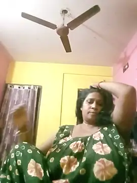 Snapshot of Sampa-hot-boudi chatting on 06.21.26 Sampa-hot-boudi online show from 06.21.26