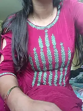Snapshot of Romantic_riya_06 chatting on 06.17.26 Romantic riya 06 online show from 06.17.26