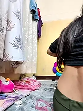 Snapshot of Romantic_riya_06 chatting on 07.17.26 Romantic riya 06 online show from 07.17.26