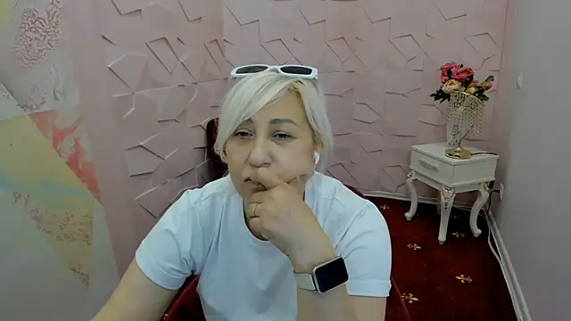 Snapshot of Fabolous_love chatting on 06.08.26 Fabolous love online show from 06.08.26