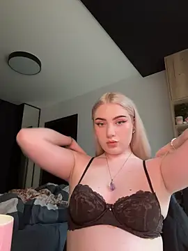 pinkandpeach online show from 06.04.26