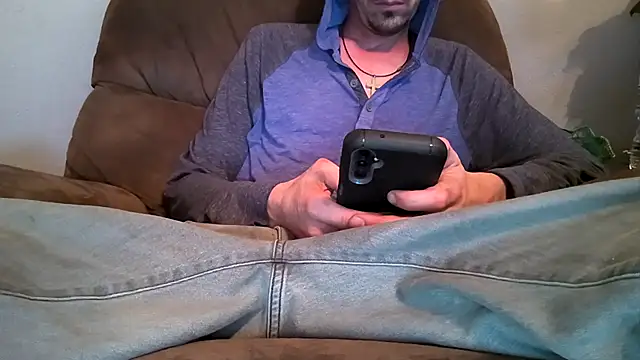 Snapshot of Mstrdstrctn7 chatting on 12.30.24 Mstrdstrctn7 online show from 12.30.24