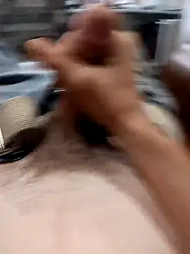 Snapshot of Mstrdstrctn7 chatting on 10.26.25 Mstrdstrctn7 online show from 10.26.25