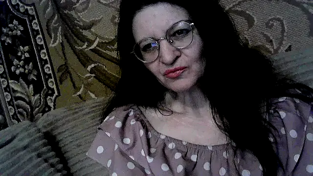 Snapshot of Dear_Annet chatting on 06.26.26 Dear Annet online show from 06.26.26
