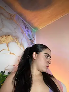 Snapshot of LILI_911 chatting on 07.17.26 LILI 911 online show from 07.17.26