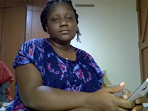 Snapshot of biganni_ chatting on 06.29.26 biganni online show from 06.29.26