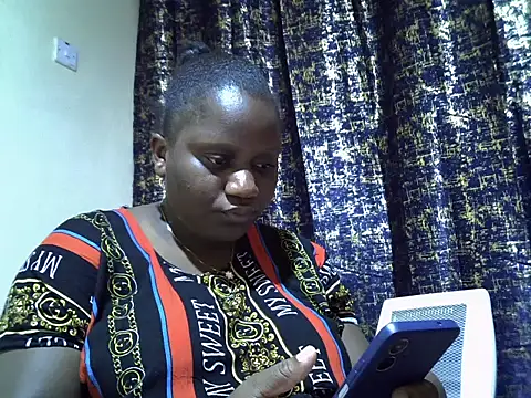 Snapshot of biganni_ chatting on 07.22.26 biganni online show from 07.22.26