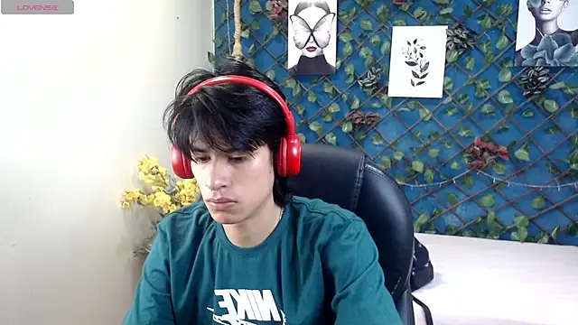 Snapshot of wayath1 chatting on 07.15.26 wayath1 online show from 07.15.26