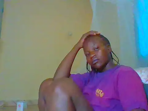 Snapshot of candycrusha chatting on 06.14.26 candycrusha online show from 06.14.26
