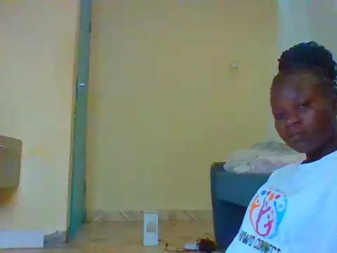 Snapshot of candycrusha chatting on 06.17.26 candycrusha online show from 06.17.26