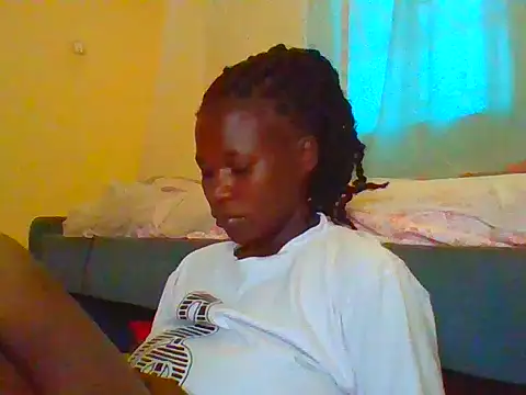 Snapshot of candycrusha chatting on 07.19.26 candycrusha online show from 07.19.26