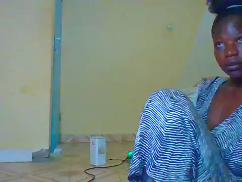 Snapshot of candycrusha chatting on 08.04.26 candycrusha online show from 08.04.26