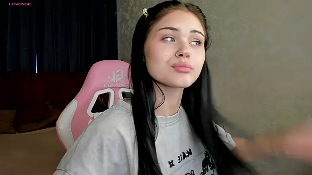 Snapshot of Baby_Sunsh1ne_ chatting on 07.05.26 Baby Sunsh1ne online show from 07.05.26