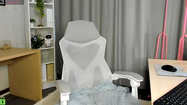 Snapshot of Baby_Sunsh1ne_ chatting on 07.14.26 Baby Sunsh1ne online show from 07.14.26