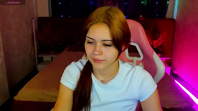 Snapshot of Baby_Sunsh1ne_ chatting on 07.25.26 Baby Sunsh1ne online show from 07.25.26