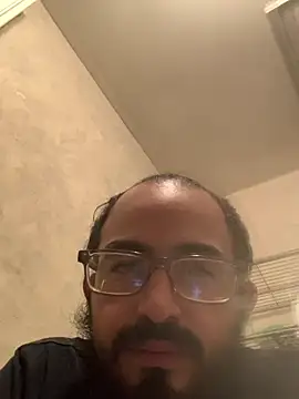 Snapshot of urratherme chatting on 06.15.26 urratherme online show from 06.15.26