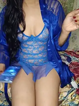 Snapshot of Maya_Glamour chatting on 06.14.26 Maya Glamour online show from 06.14.26