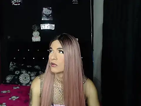 Snapshot of madame_kitty chatting on 07.08.26 madame kitty online show from 07.08.26