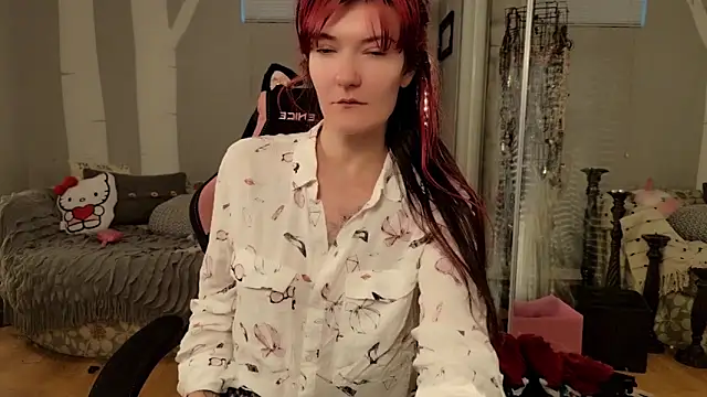 Snapshot of youngmilfBlossom chatting on 06.16.26 youngmilfBlossom online show from 06.16.26