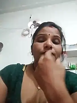 Snapshot of Cut_rani64 chatting on 06.26.26 Cut rani64 online show from 06.26.26