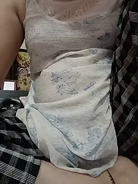 Snapshot of Miss-cutee chatting on 07.18.26 Miss-cutee online show from 07.18.26
