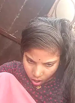 Snapshot of Hotnewbhabi_riya chatting on 06.10.26 Hotnewbhabi riya online show from 06.10.26