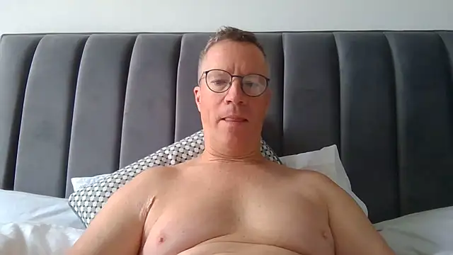 Snapshot of SinfulPulse69 chatting on 06.13.26 SinfulPulse69 online show from 06.13.26