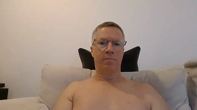 Snapshot of SinfulPulse69 chatting on 06.19.26 SinfulPulse69 online show from 06.19.26