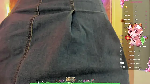 Snapshot of Alicee_tylor chatting on 06.23.26 Alicee tylor online show from 06.23.26