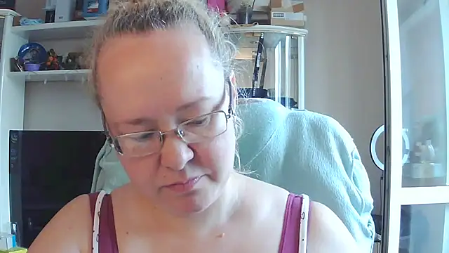 Snapshot of Viola27 chatting on 07.17.26 Viola27 online show from 07.17.26