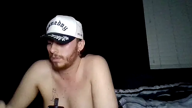 Snapshot of Mikecloudyhawk chatting on 06.18.26 Mikecloudyhawk online show from 06.18.26