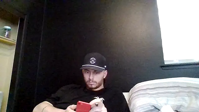 Snapshot of Mikecloudyhawk chatting on 06.26.26 Mikecloudyhawk online show from 06.26.26