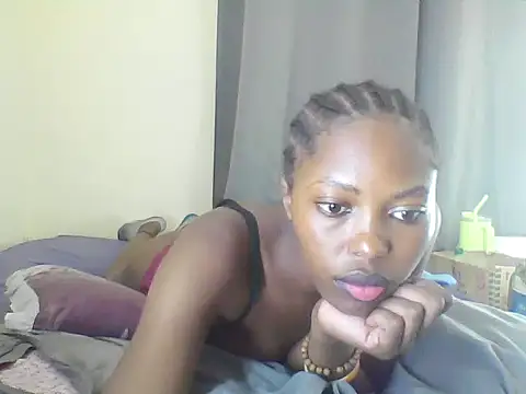 Snapshot of skylerviky chatting on 06.08.26 skylerviky online show from 06.08.26