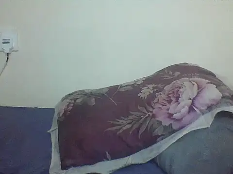 Snapshot of skylerviky chatting on 06.15.26 skylerviky online show from 06.15.26