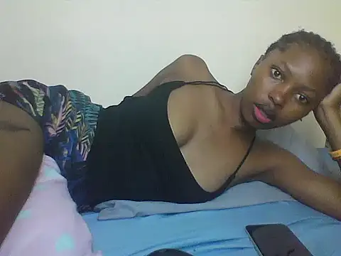 Snapshot of skylerviky chatting on 06.17.26 skylerviky online show from 06.17.26