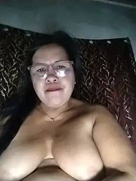 Snapshot of ClassyLady51 chatting on 07.28.26 ClassyLady51 online show from 07.28.26