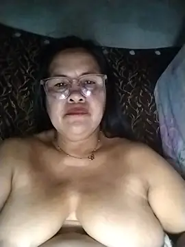Snapshot of ClassyLady51 chatting on 08.03.26 ClassyLady51 online show from 08.03.26